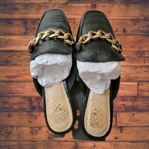 Vince Camuto Rachey Leather Mule in Black Croco Shine, Size 8